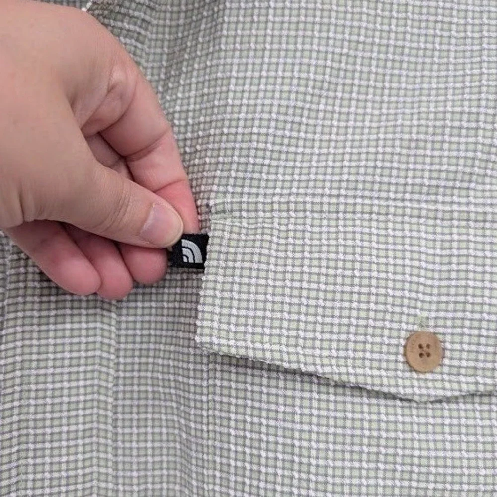The North Face Plaid Button Up Shirt Green Gray‎ Long Sleeve Men's M